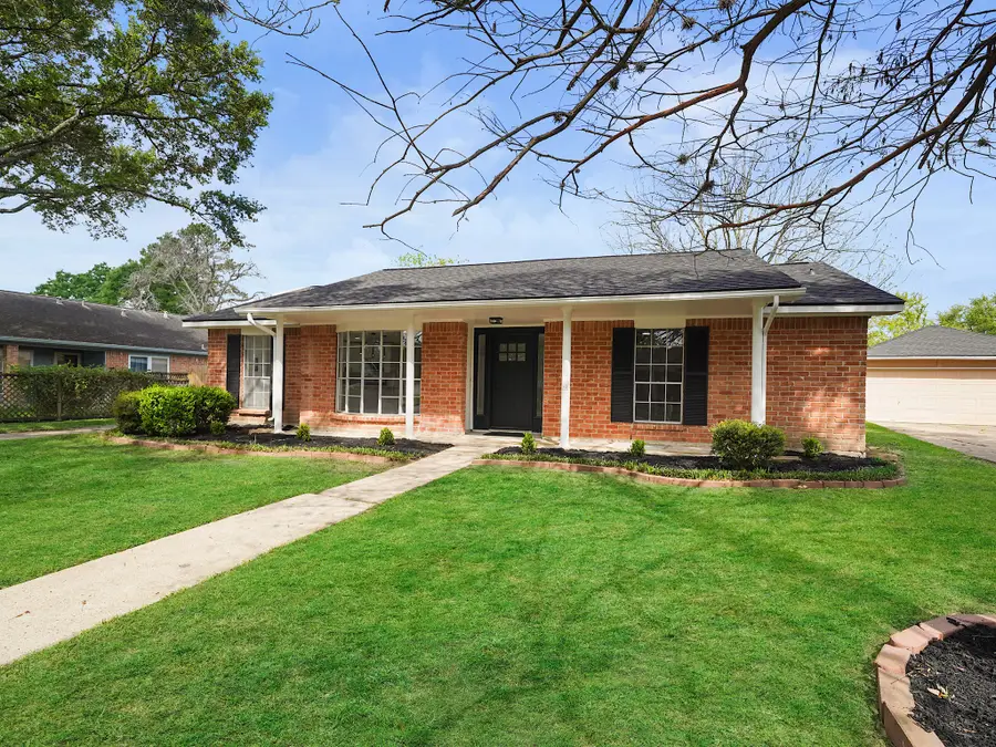 13906 Vinehill Drive, Sugar Land, TX 77498 - #3