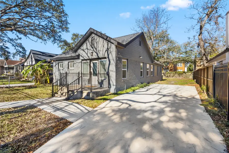 2711 Eagle Street, Houston, TX 77004 - #2