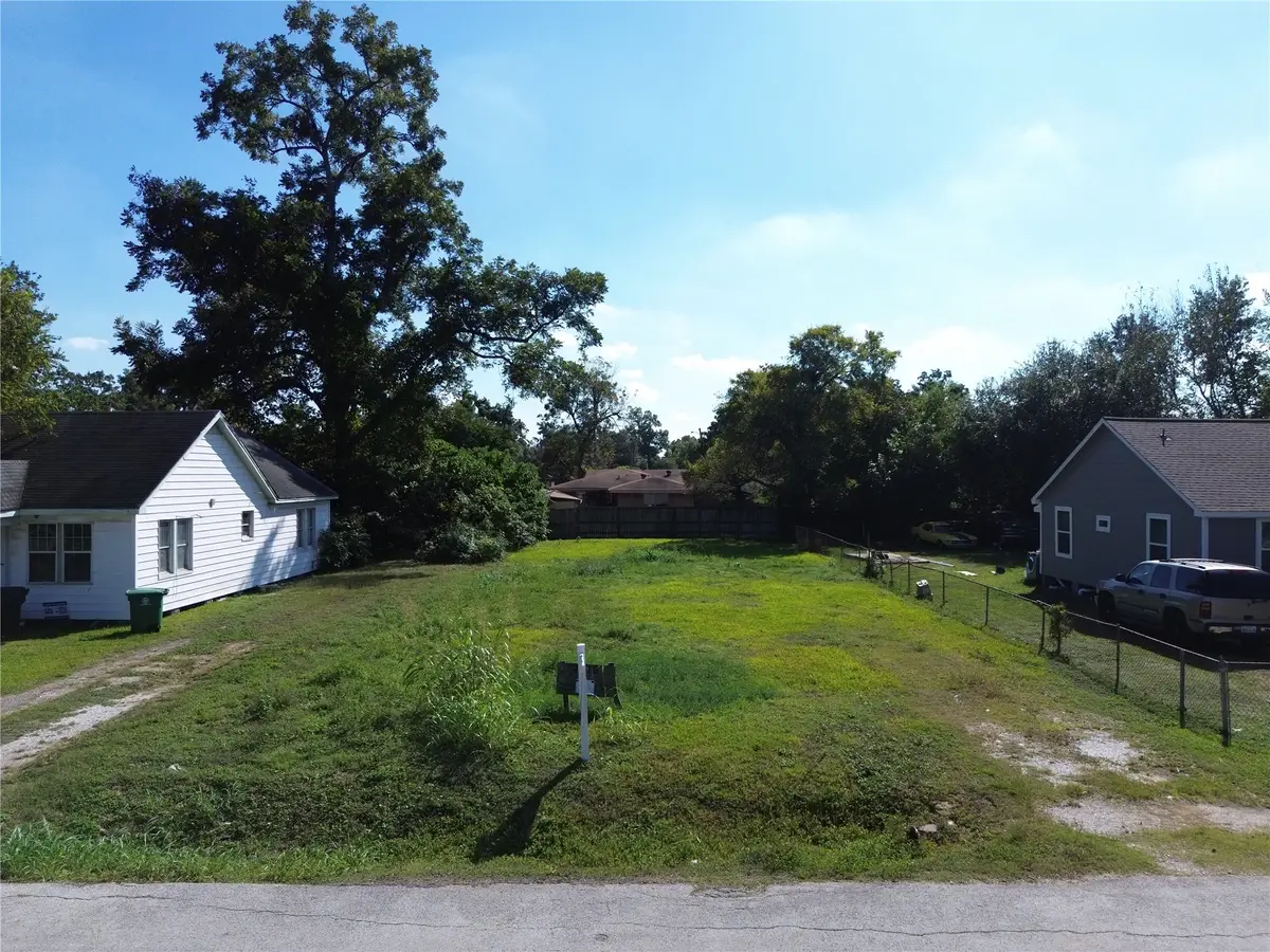 3110 Memel Street, Houston, TX 77026 - Image #1