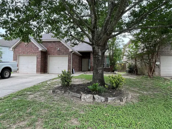 993 Oak Glen Drive, Willis, TX 77378