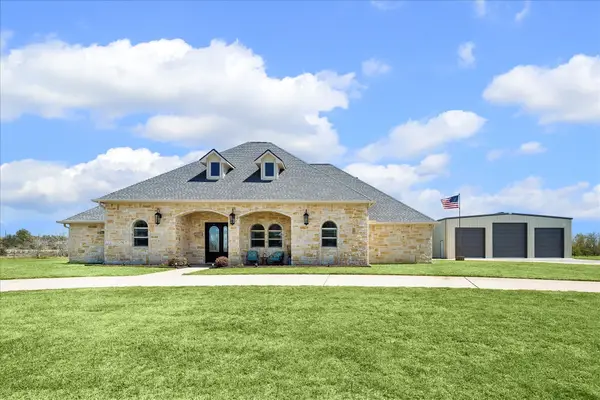 2970 Settlers Way Drive, Sealy, TX 77474