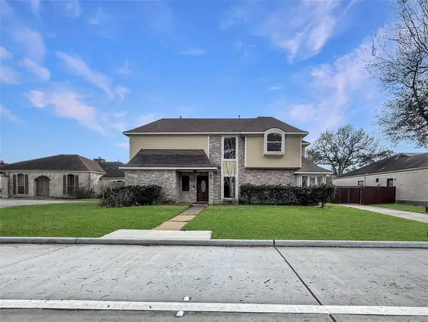 3310 Country Club Boulevard, Stafford, TX 77477