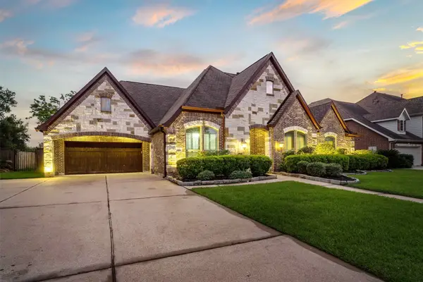 700 Southfield Drive, Friendswood, TX 77546