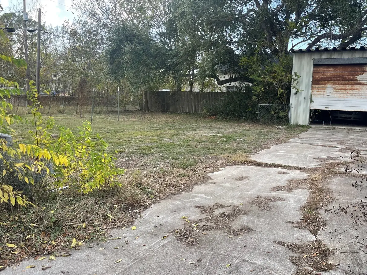 711 4th Street, Palacios, TX 77465 - Image #1