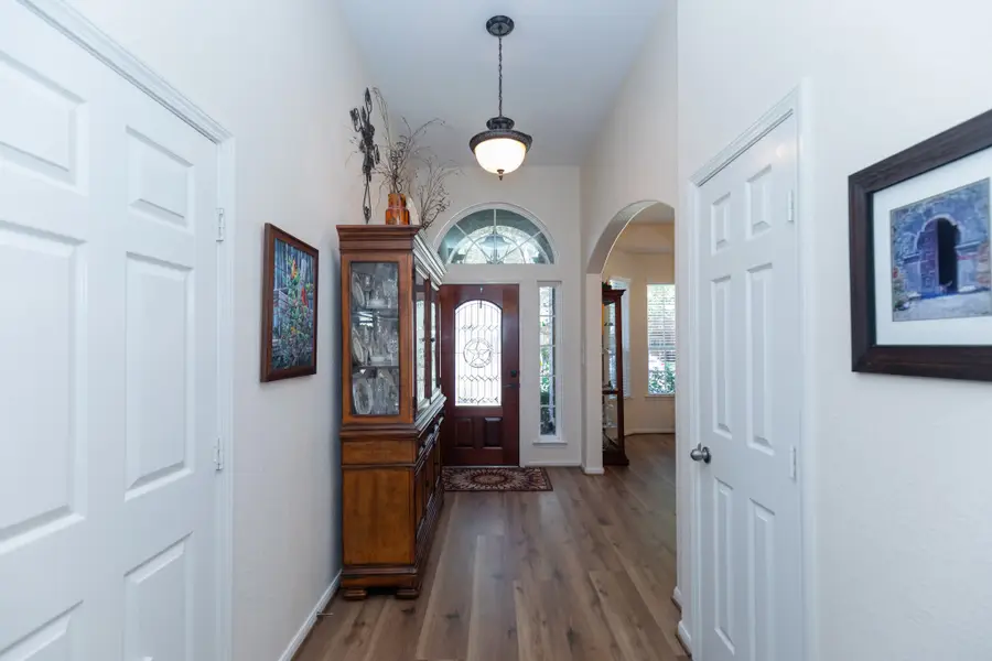 6111 Wickshire Drive, Rosenberg, TX 77471 - Image #3