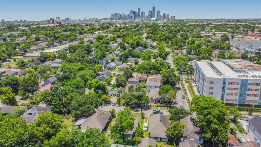 220 Engel Street, Houston, TX 77011 - #2