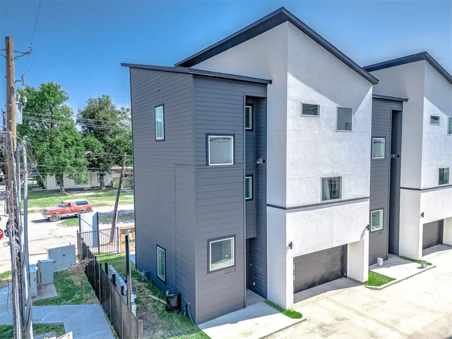 3203 St Emanuel Street #B, Houston, TX 77004 - #2