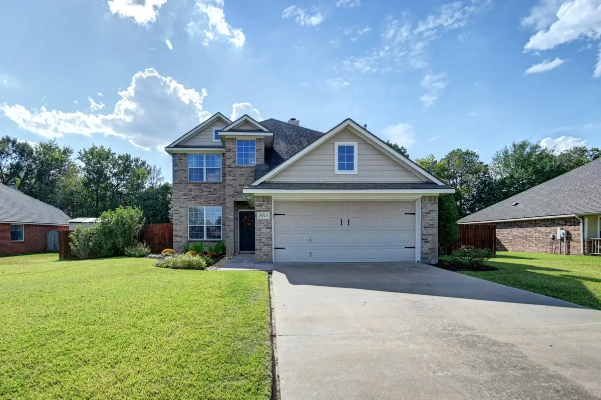 2913 Oakwood Drive, Brenham, TX 77833 - #1