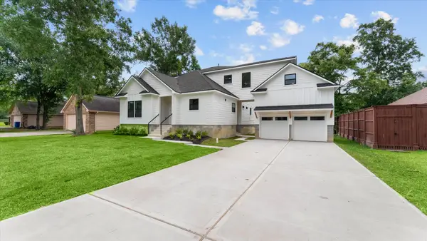10802 Fairview Drive, Conroe, TX 77385