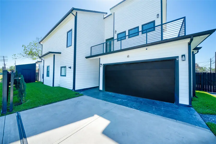 2420 Sumpter Street, Houston, TX 77026 - Image #3