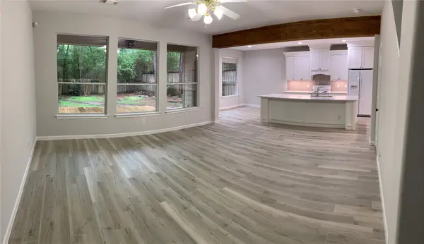 163 Ledgestone Place, The Woodlands, TX 77382