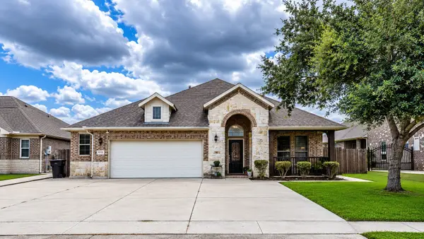 8310 Lake Tahoe Dr Drive, Nederland, TX 77627