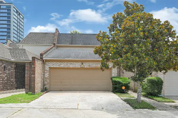 425 E Fair Harbor Lane, Houston, TX 77079