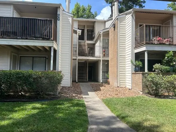 3500 Tangle Brush Drive #28, The Woodlands, TX 77381