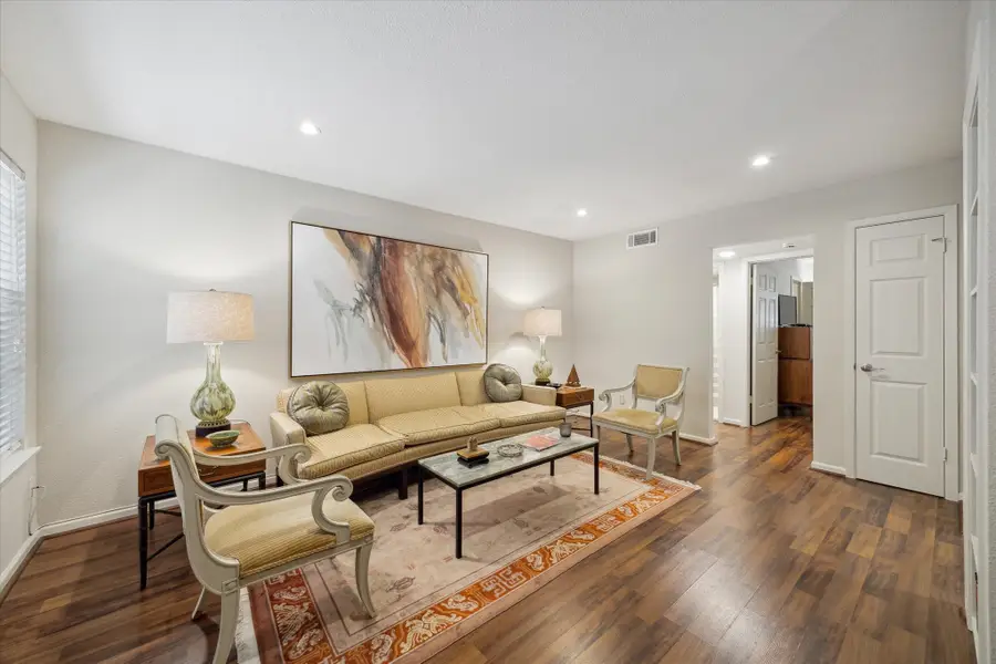 606 Marshall Street #C2, Houston, TX 77006 - #2