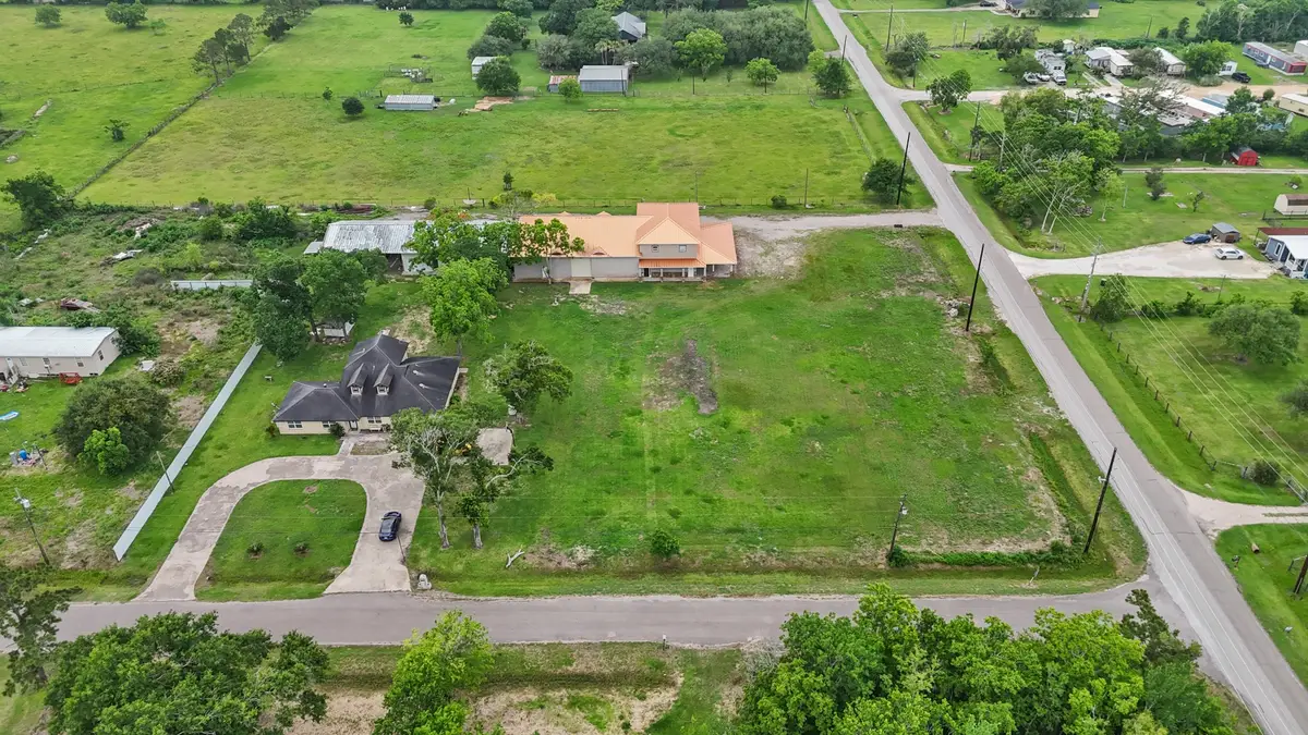5930 County Road 396, Alvin, TX 77511 - #1
