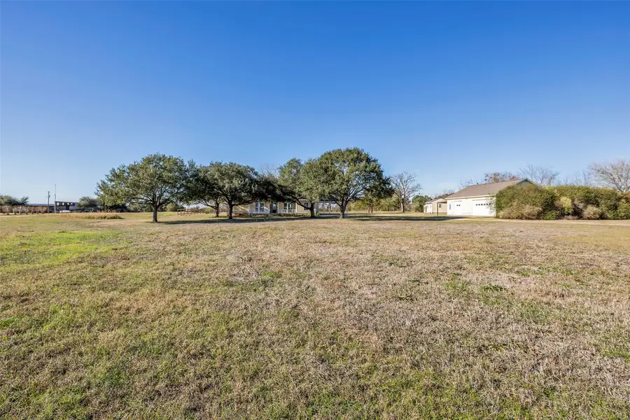 1075 Harrisburg Road, Brenham, TX 77833 - Image #2