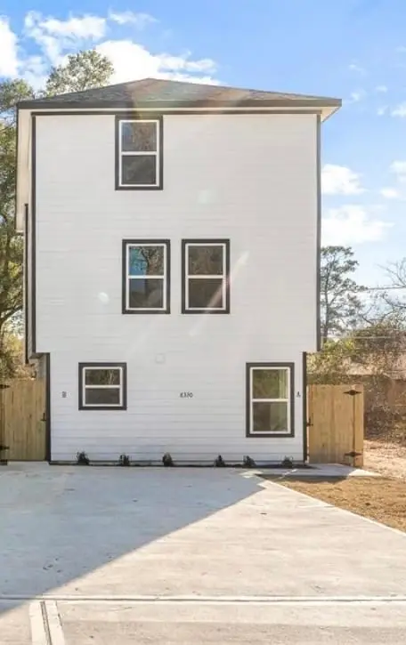 8330 Parker Road #A-B, Houston, TX 77078