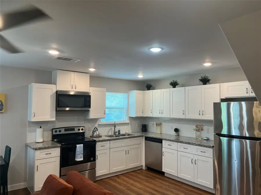 8330 Parker Road #A-B, Houston, TX 77078 - Image #2