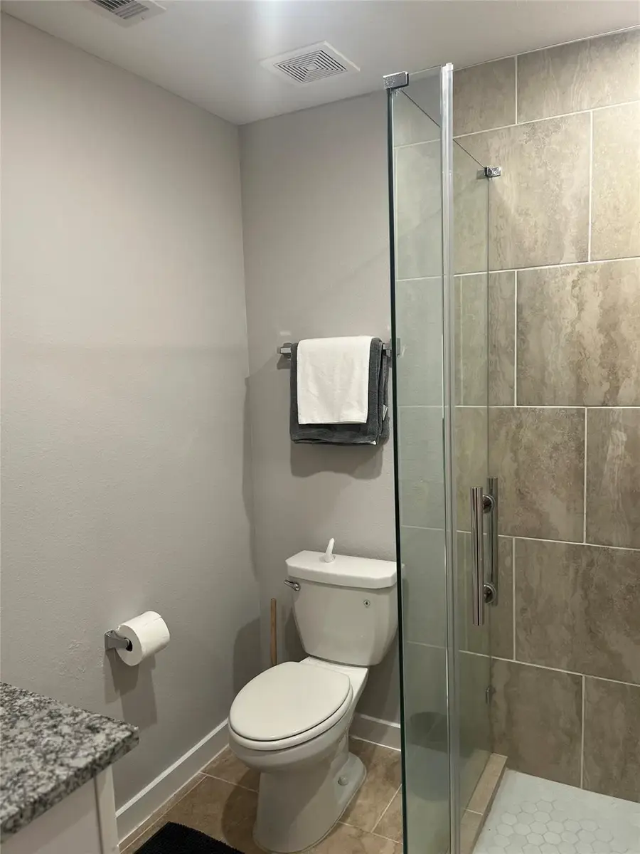 8330 Parker Road #A-B, Houston, TX 77078 - Image #3