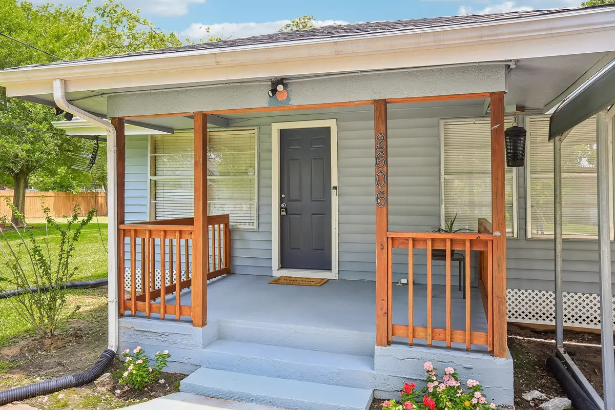 2606 2nd Avenue N, Texas City, TX 77590 - #1