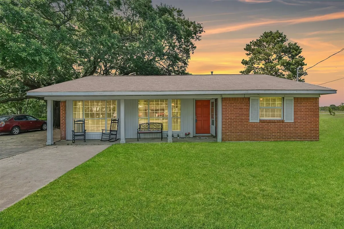 107 Sunset Heights Avenue, Dayton, TX 77535 - #1