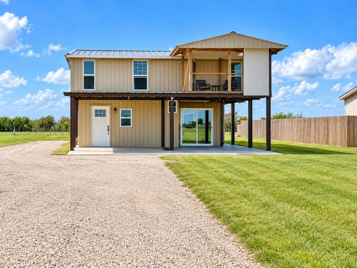 9102 Fresno Avenue, Alvin, TX 77511 - #1