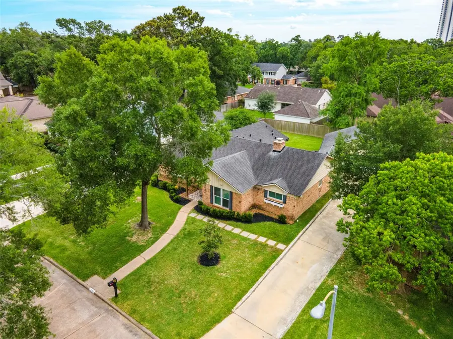 4034 Shady Springs Drive, Seabrook, TX 77586 - #3