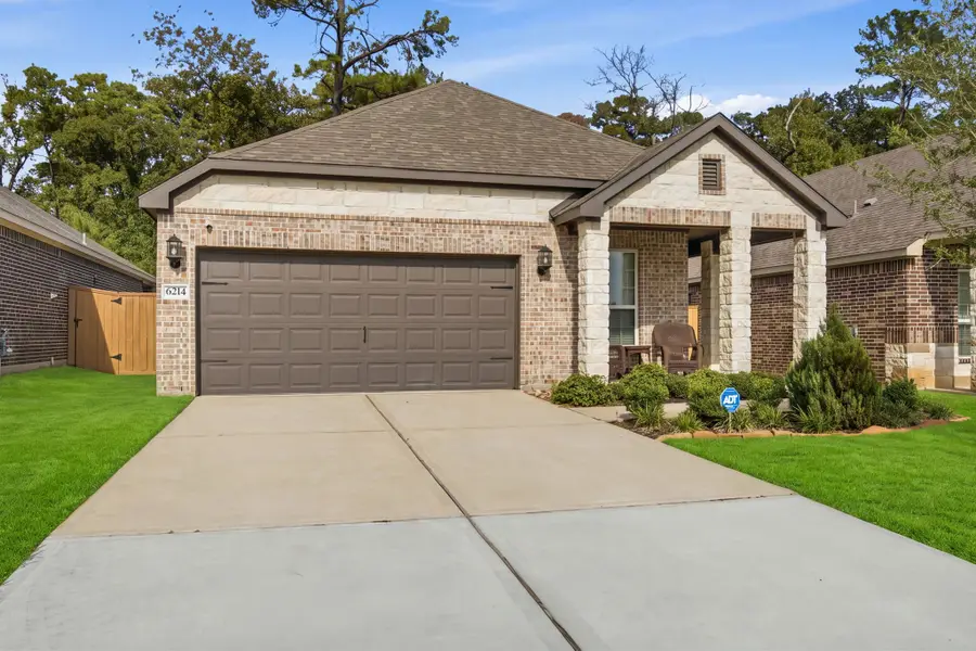 6214 Wedgewood Hills Drive, Conroe, TX 77304 - #2