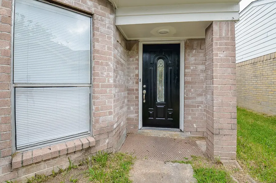 11818 Spring Grove Dr, Houston, TX 77099 - #2