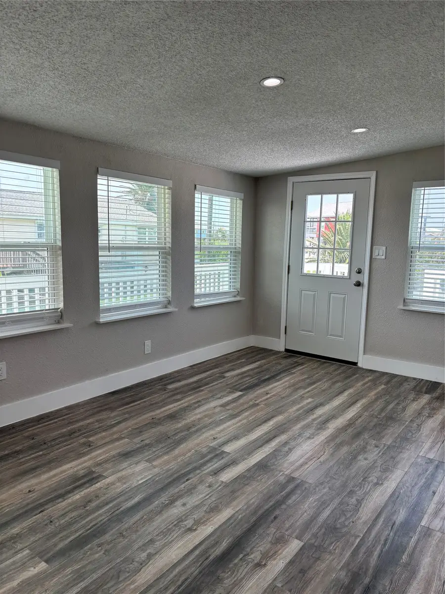 4110 3rd Street, Galveston, TX 77554 - #3