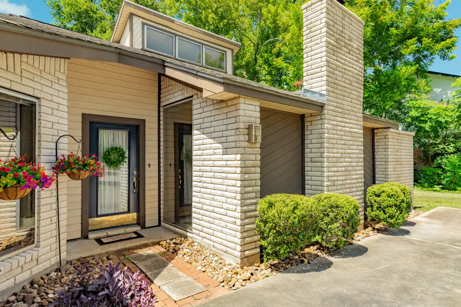 101 Huckleberry Drive, Lake Jackson, TX 77566 - #3
