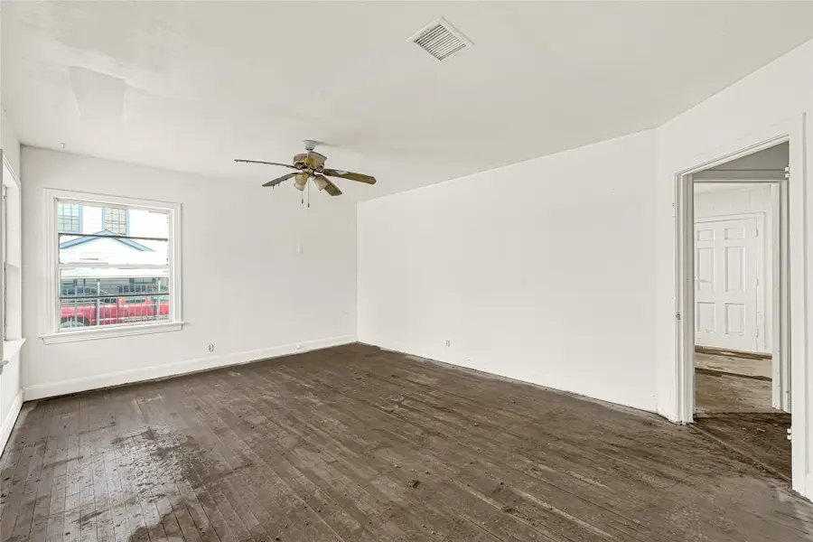 1202 N Roberson Street, Conroe, TX 77301 - Image #3