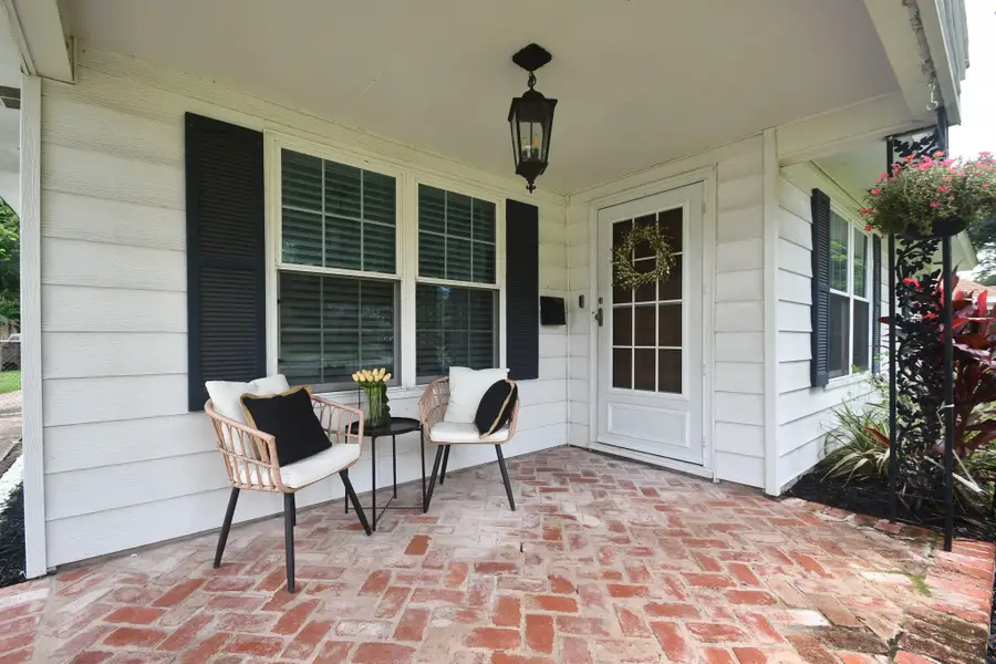 1070 W 43rd Street, Houston, TX 77018 - #2