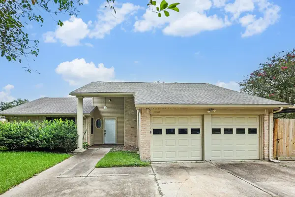 16422 Hibiscus Lane, Friendswood, TX 77546