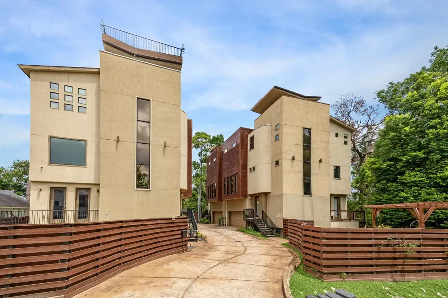 1901 W 14th 1/2 Street #C, Houston, TX 77008 - #2