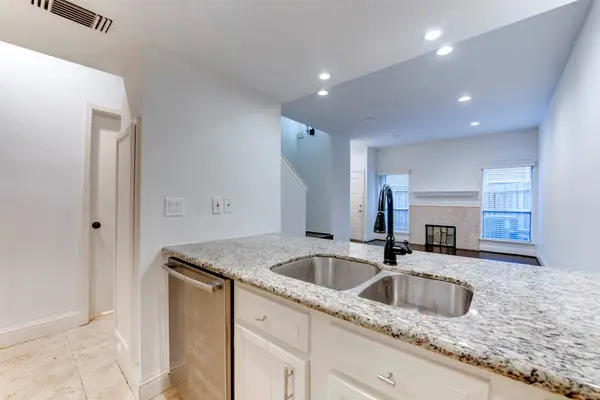 1920 Augusta Drive #19, Houston, TX 77057