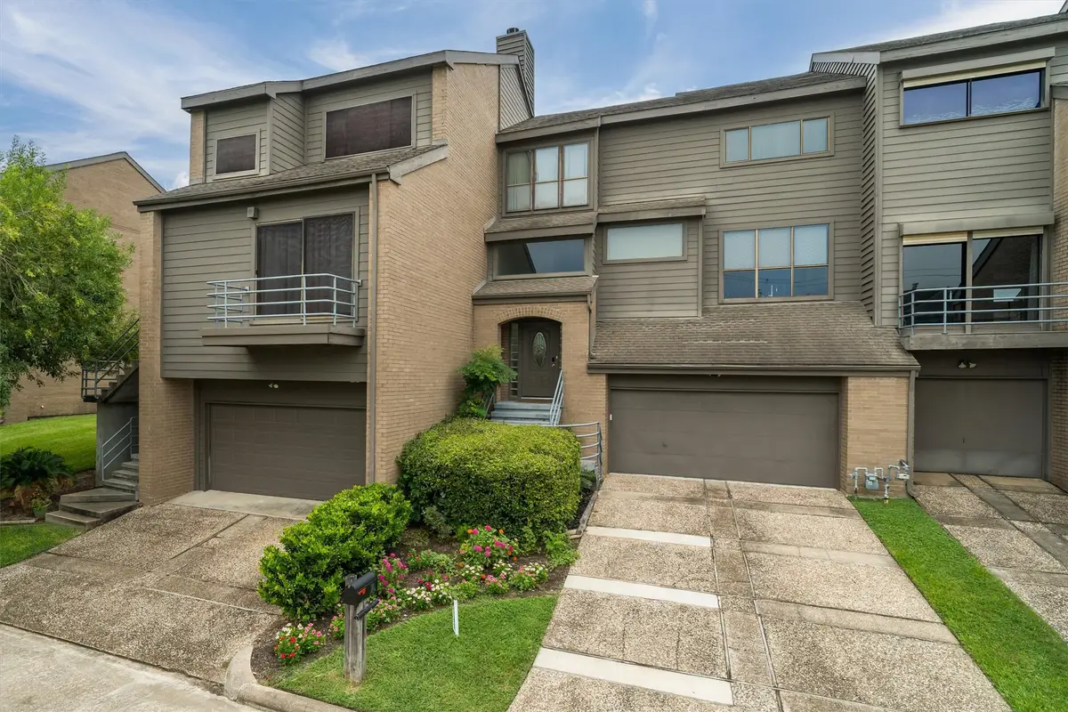 18305 Sandy Cove, Houston, TX 77058 - Image #1