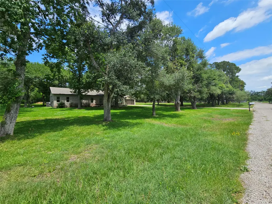 459 Live Oak Road, Wharton, TX 77488 - #2