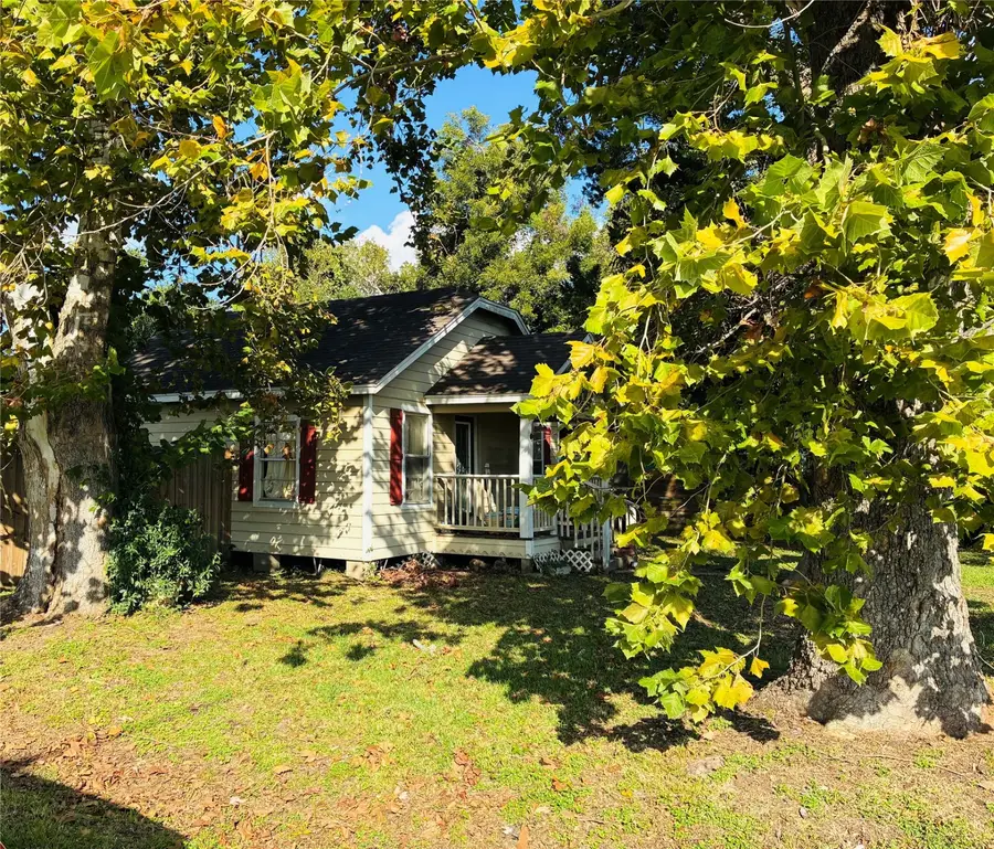 201 E Front Street, Brazoria, TX 77422 - Image #3