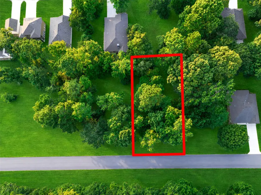 100 N Forest Drive, Huntsville, TX 77340 - #2