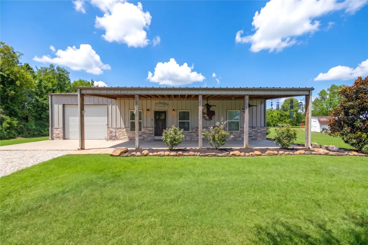2518 Main Street, Liverpool, TX 77577 - #1