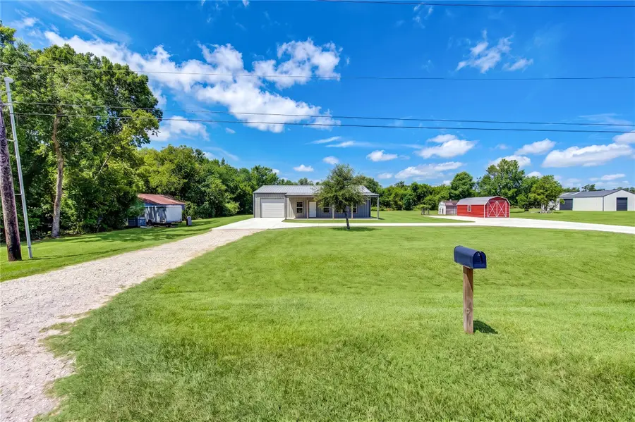 2518 Main Street, Liverpool, TX 77577 - #3