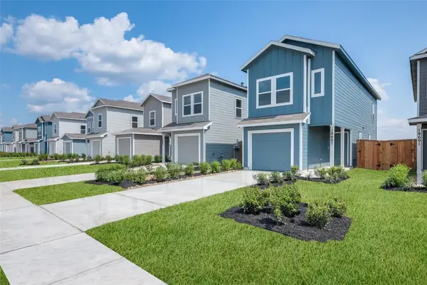 20159 Green Mallard Street, Crosby, TX 77532