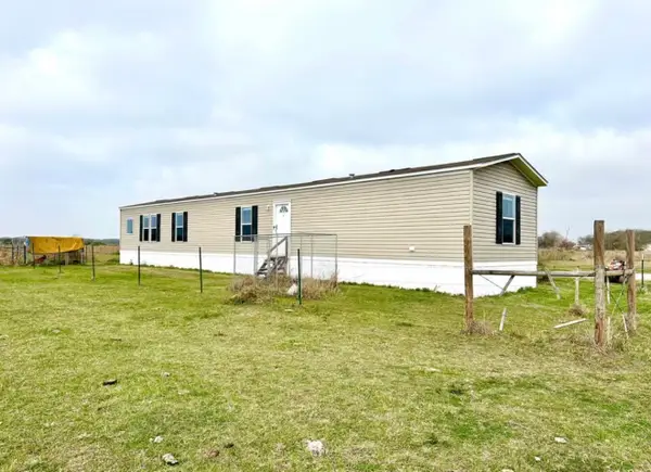 358 County Road 4521, Palacios, TX 77465