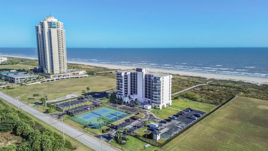 415 E Beach Drive #305, Galveston, TX 77550 - #3