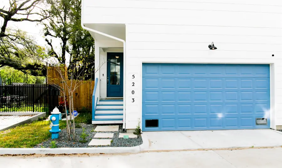 5203 Burress Springs Lane, Houston, TX 77022 - Image #3