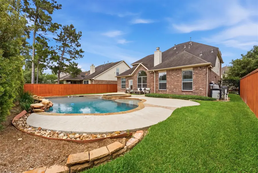 115 S Rocky Point Circle, The Woodlands, TX 77389 - #2