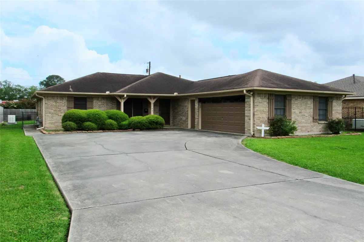 2705 15th Street Street, Port Neches, TX 77651 - #1