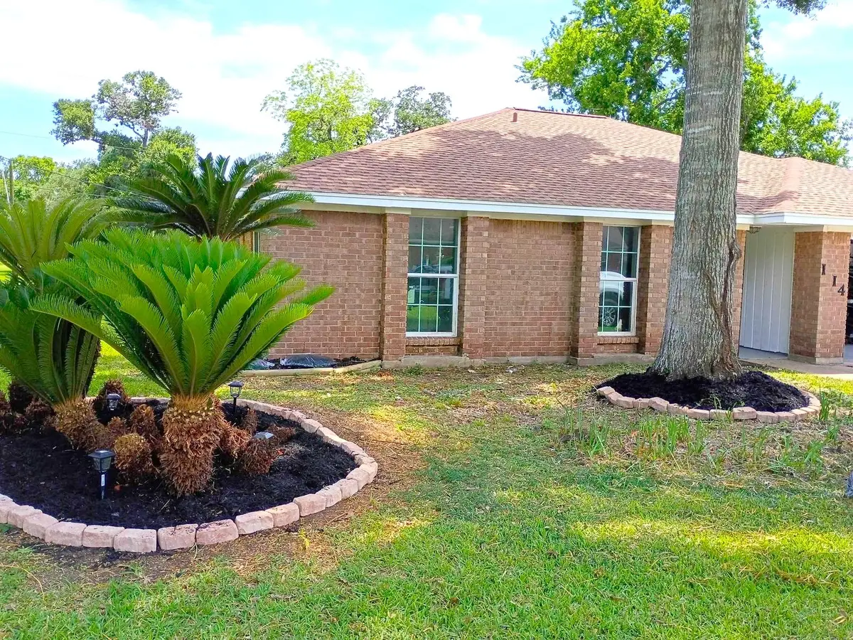114 Swiss Lane, Clute, TX 77531 - #1